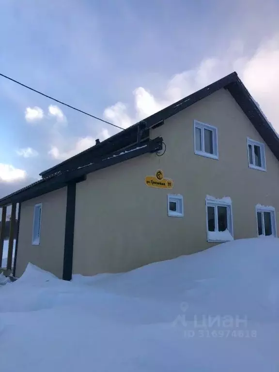 Дом в Кемеровская область, Таштагольский район, Шерегешское городское ... - Фото 1