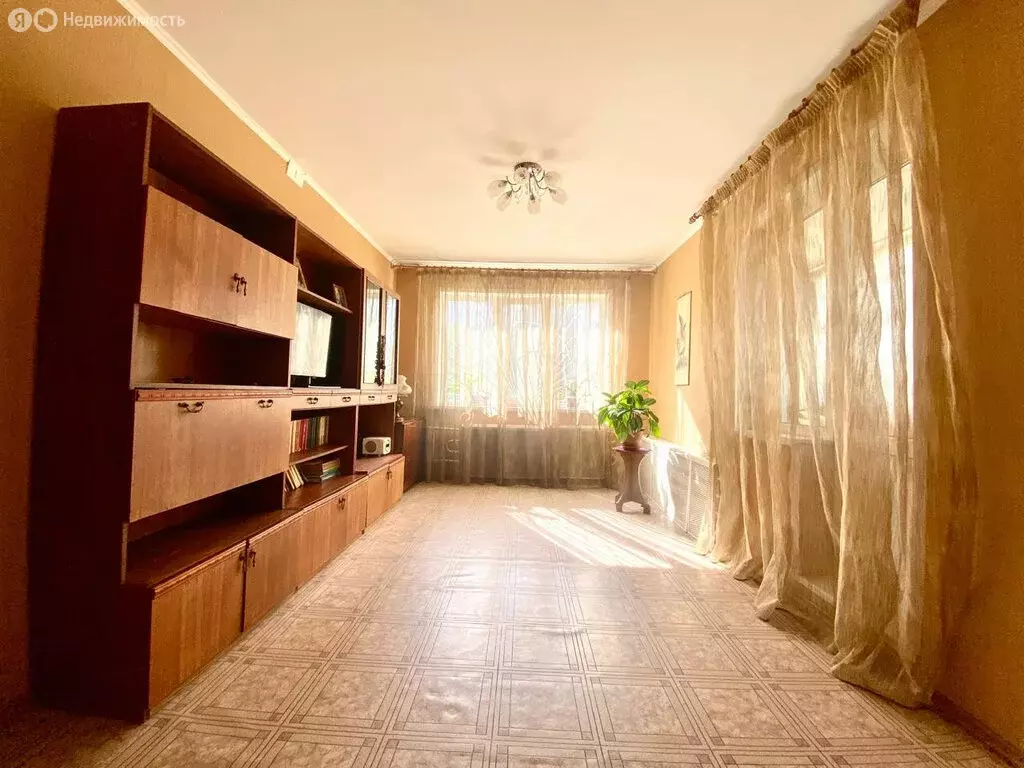 2-комнатная квартира: казань, улица батыршина, 35 (50 м) - Фото 0