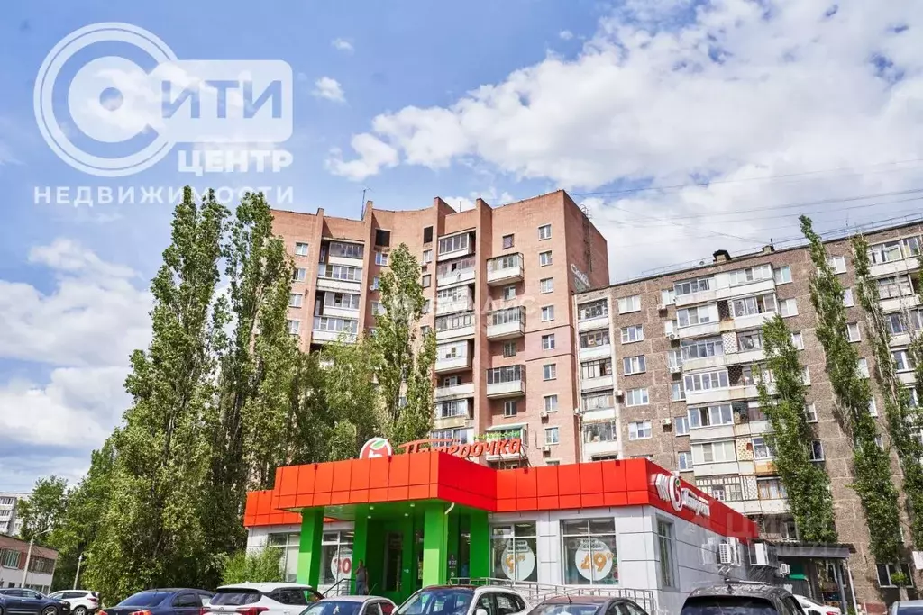 2-к кв. Воронежская область, Воронеж ул. Хользунова, 100 (56.7 м) - Фото 0