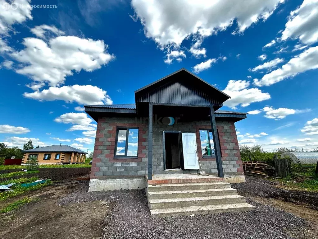 Дом в Иглино, улица Пирогова, 3 (100 м) - Фото 1