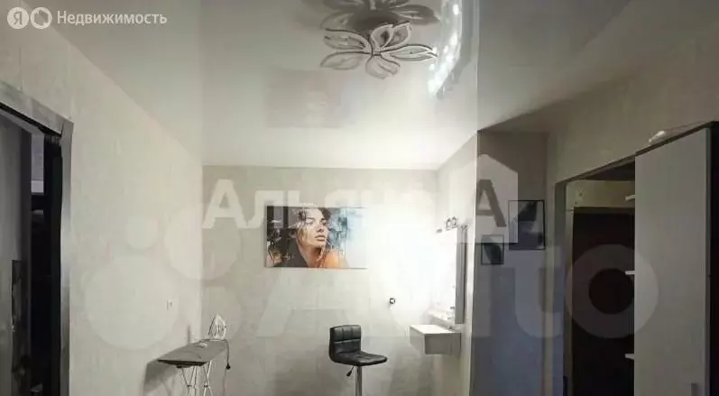 2-комнатная квартира: Шахты, улица Разина, 3 (43 м) - Фото 2