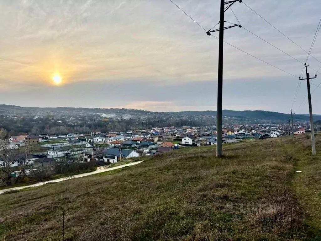 Участок в Крым, Симферопольский район, с. Доброе ул. Имени А. ... - Фото 1