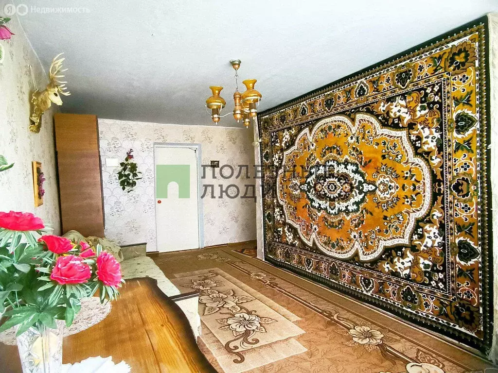 3-комнатная квартира: посёлок Белоберёзовский, 9 (58 м) - Фото 0