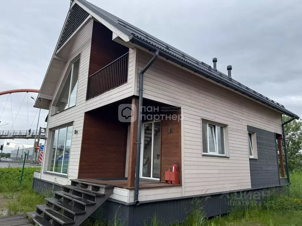 Дом в Санкт-Петербург Горелово тер., ул. Коммунаров, 3 (120 м) - Фото 0