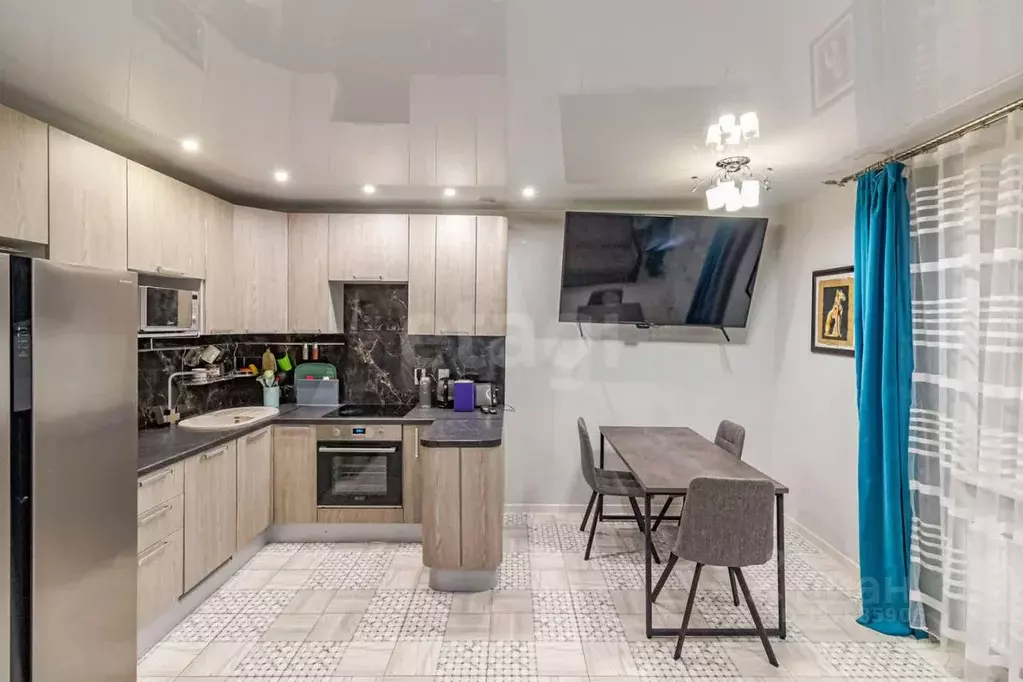 4-к кв. Вологодская область, Вологда ул. Пугачева, 44А (116.0 м) - Фото 1