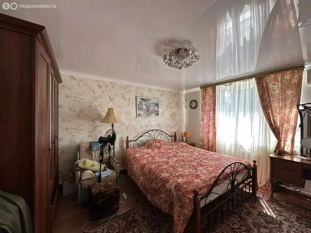 Дом в Майкоп, улица Ветеранов (184.1 м) - Фото 1