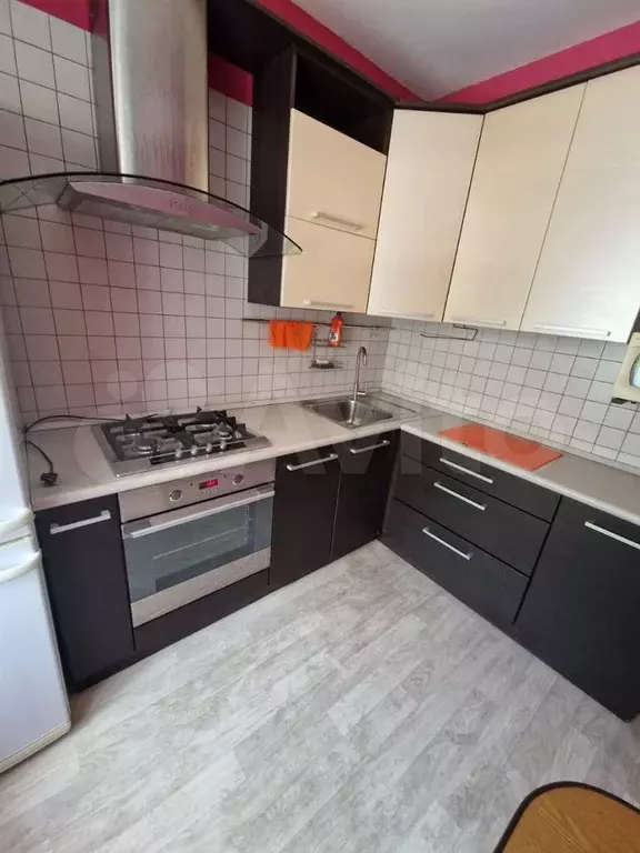 2-к. квартира, 55 м, 3/10 эт. - Фото 0