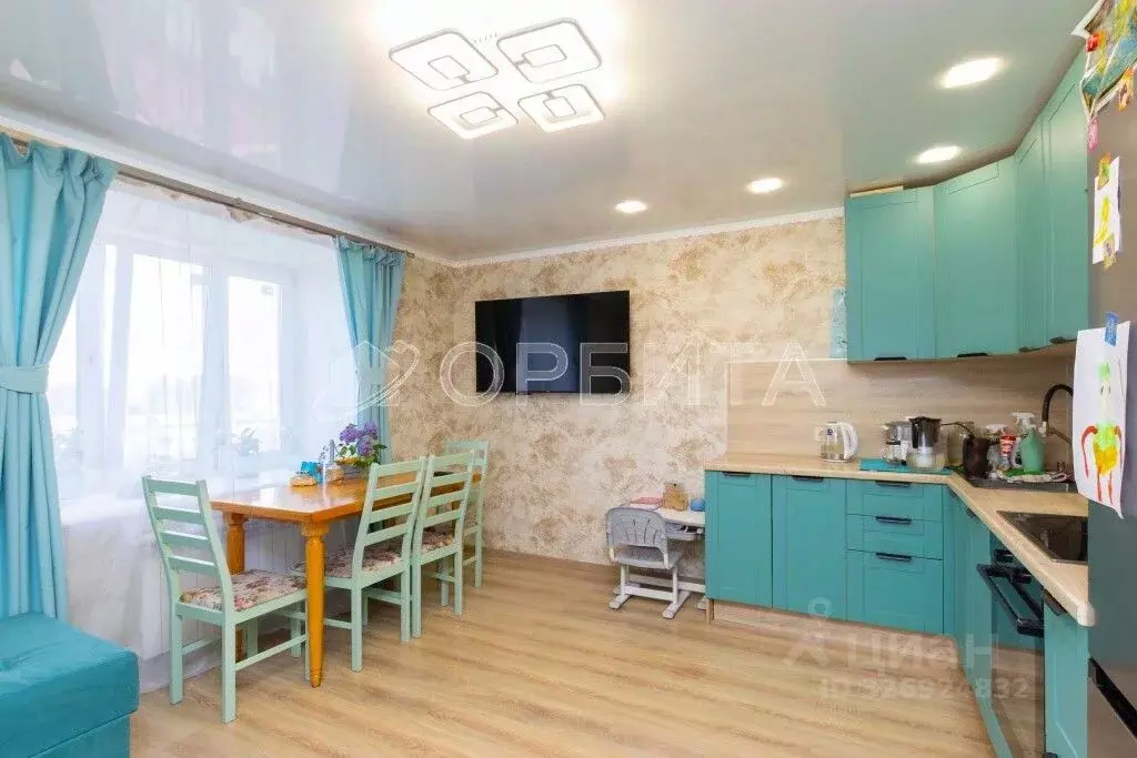 2-к кв. Тюменская область, Тюмень Микрорайон мыс, ул. Малиновского, ... - Фото 1