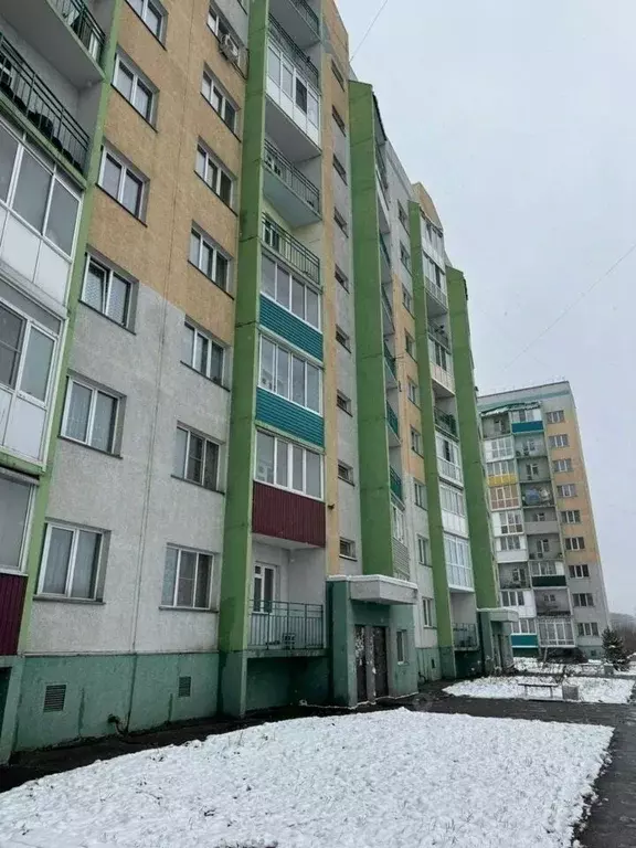 1-к кв. Кемеровская область, Ленинск-Кузнецкий Топкинская ул., 148/1 ... - Фото 0