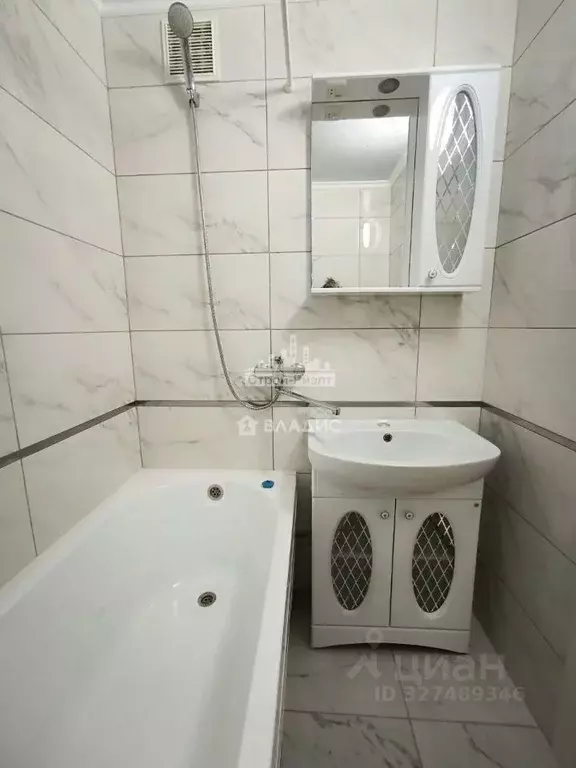 3-к кв. Крым, Керчь ул. Кирова, 111 (72.0 м) - Фото 0