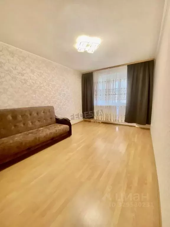 1-к кв. Тюменская область, Тюмень ул. Домостроителей, 16к1 (36.0 м) - Фото 1