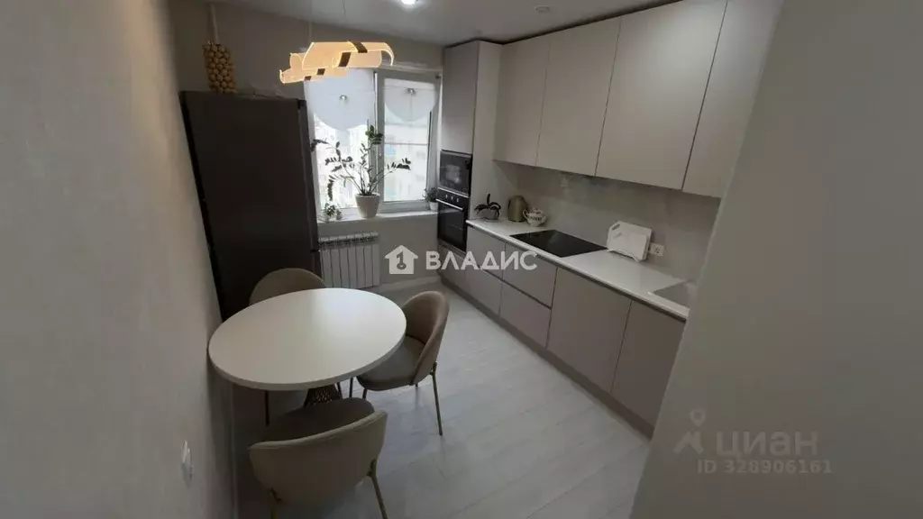 2-к кв. Башкортостан, Уфа Комсомольская ул., 145 (56.9 м) - Фото 1