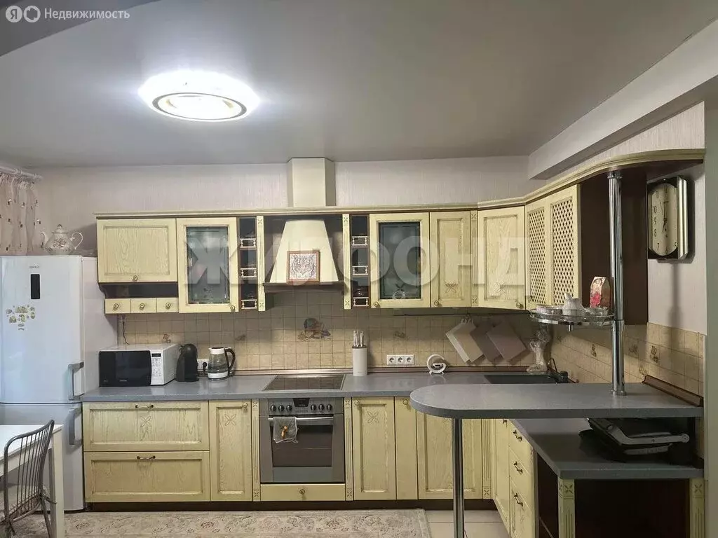 2-комнатная квартира: Новосибирск, улица Адриена Лежена, 9/2 (67.5 м) - Фото 0