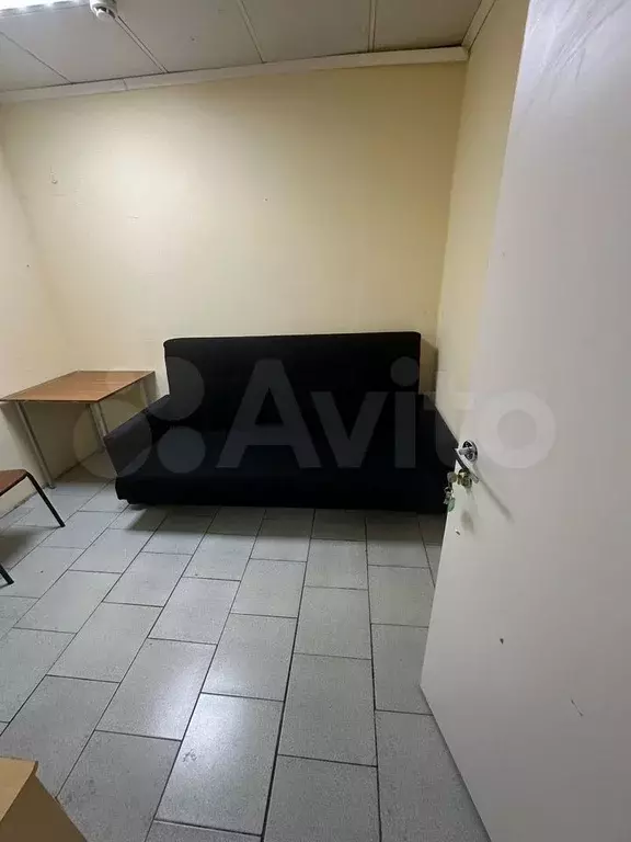 Комната 9 м в 2-к., 2/4 эт. - Фото 1