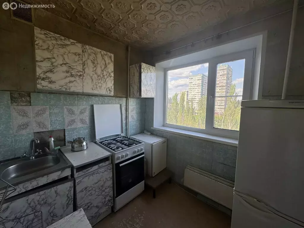 4-комнатная квартира: Волгодонск, проспект Курчатова, 5 (63.8 м) - Фото 1