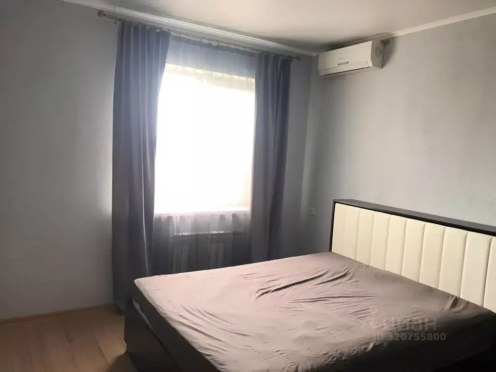 2-к кв. Астраханская область, Астрахань ул. Куликова, 67В (65.0 м) - Фото 0