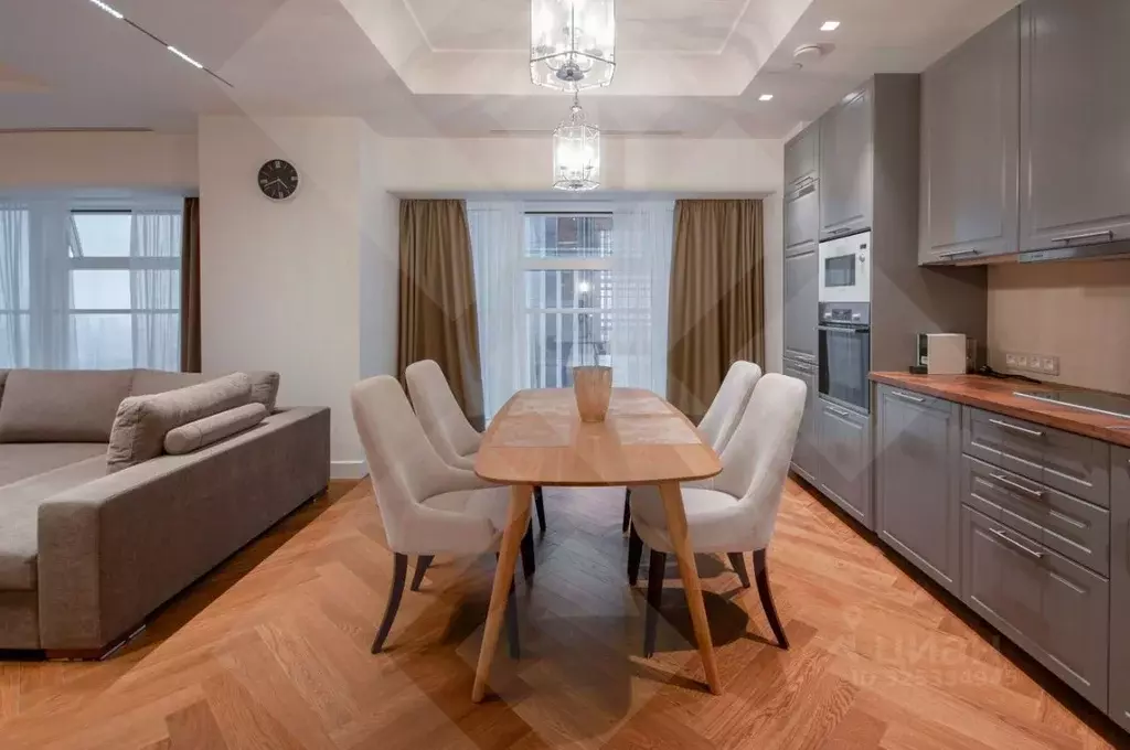 2-к кв. Москва 1-й Красногвардейский проезд, 15 (87.0 м) - Фото 1