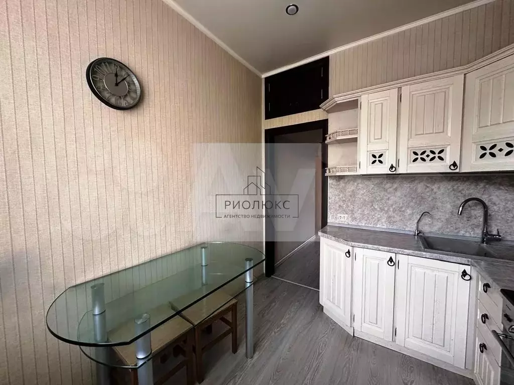 2-к. квартира, 54 м, 2/5 эт. - Фото 1