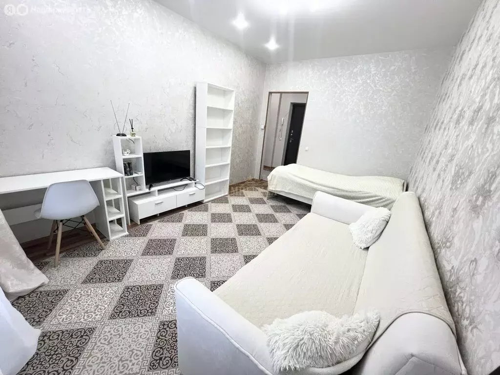 1-комнатная квартира: посёлок городского типа Медведево, улица Сергея ... - Фото 1