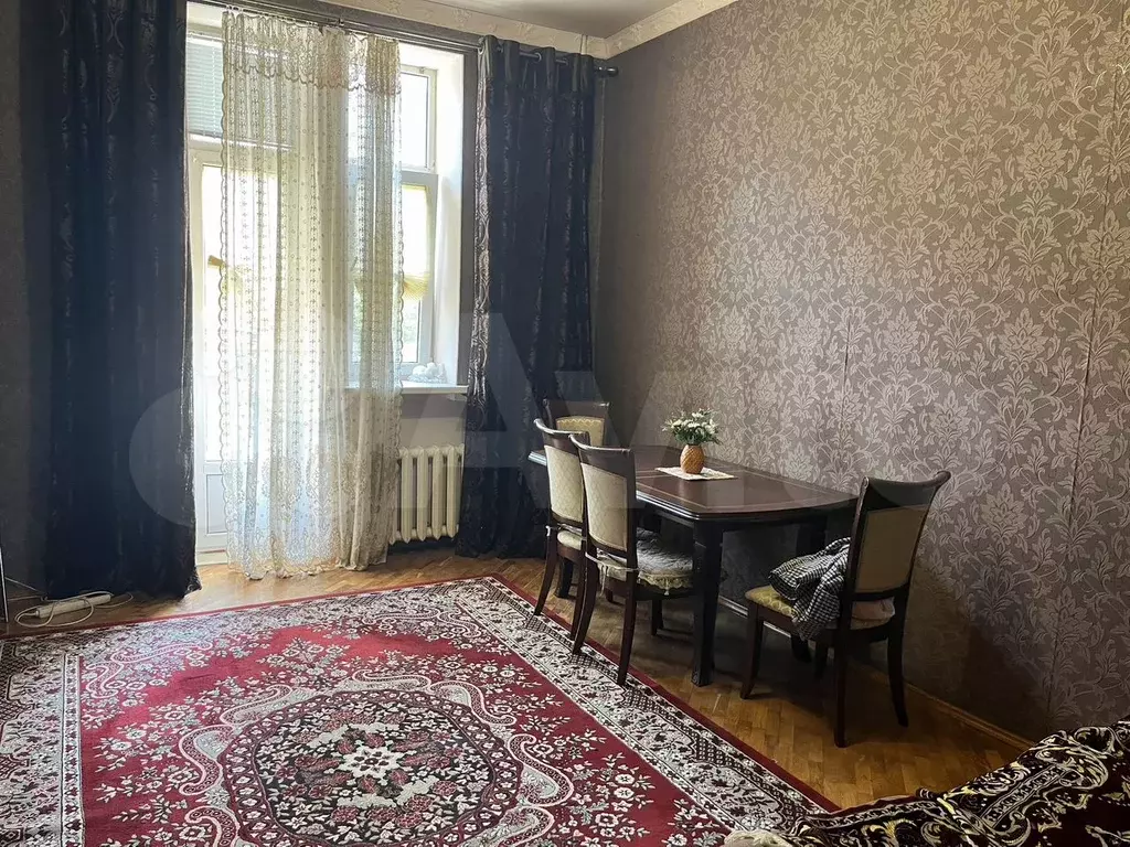 2-к. квартира, 70 м, 2/4 эт. - Фото 0