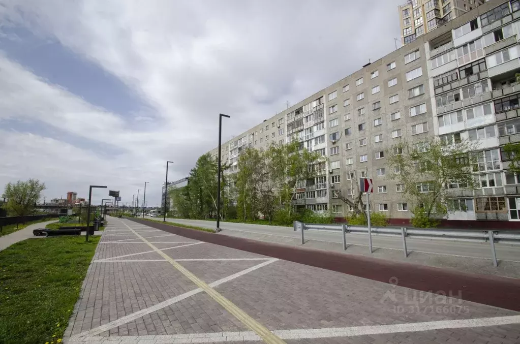 2-к кв. Омская область, Омск ул. Чехова, 3 (53.0 м) - Фото 0