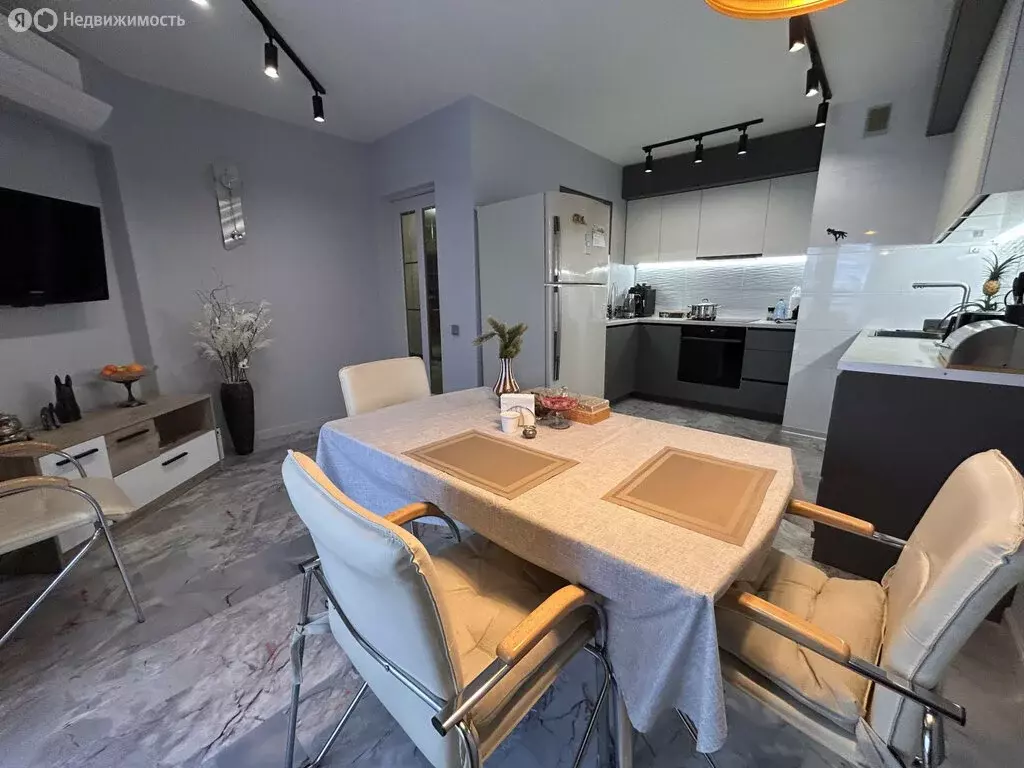 2-комнатная квартира: Казань, Курская улица, 27 (71.2 м) - Фото 1