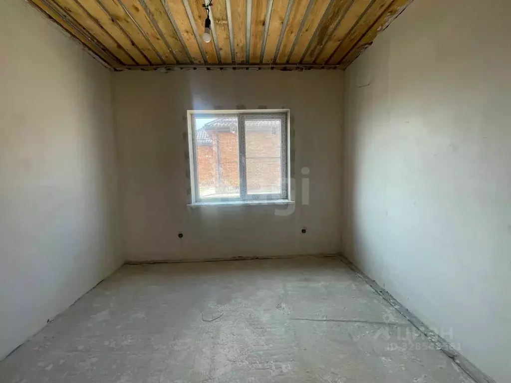 Дом в Калмыкия, Элиста городской округ, пос. Аршан ул. Антрацитовская, ... - Фото 1