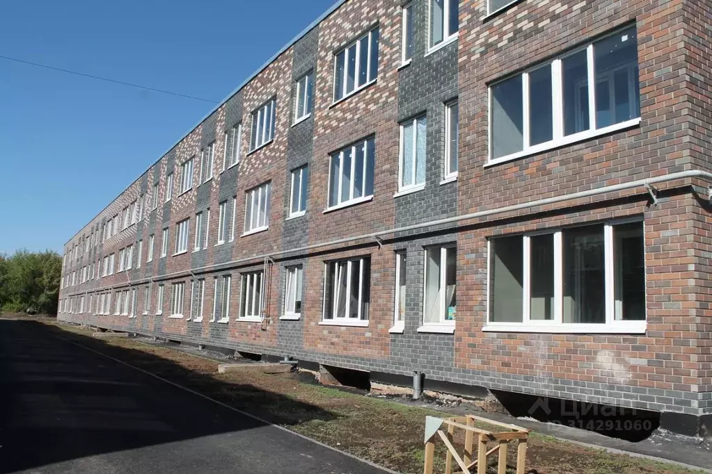 2-к кв. Оренбургская область, Оренбургский район, с. Нежинка ул. ... - Фото 0