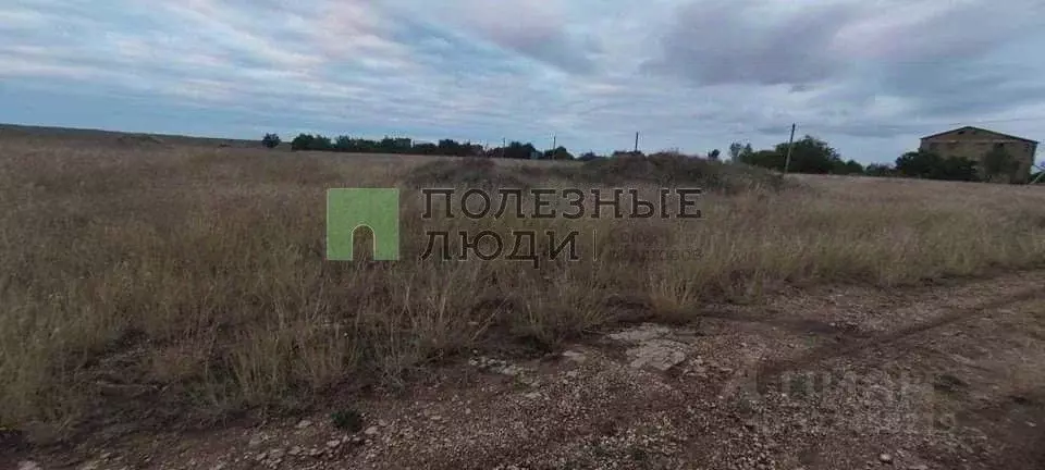 Участок в Крым, Симферопольский район, с. Урожайное  (12.0 сот.) - Фото 1