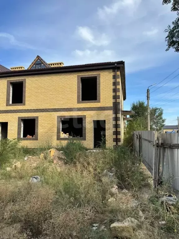 Таунхаус в Калмыкия, Элиста ул. Хомутникова, 112А (51 м) - Фото 0