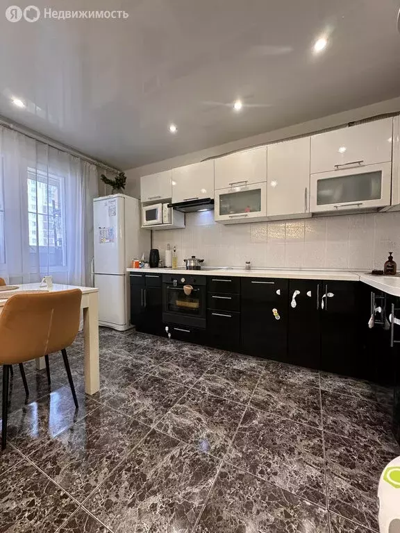 3-комнатная квартира: Киров, Чистопрудненская улица, 1к3 (75.5 м) - Фото 1