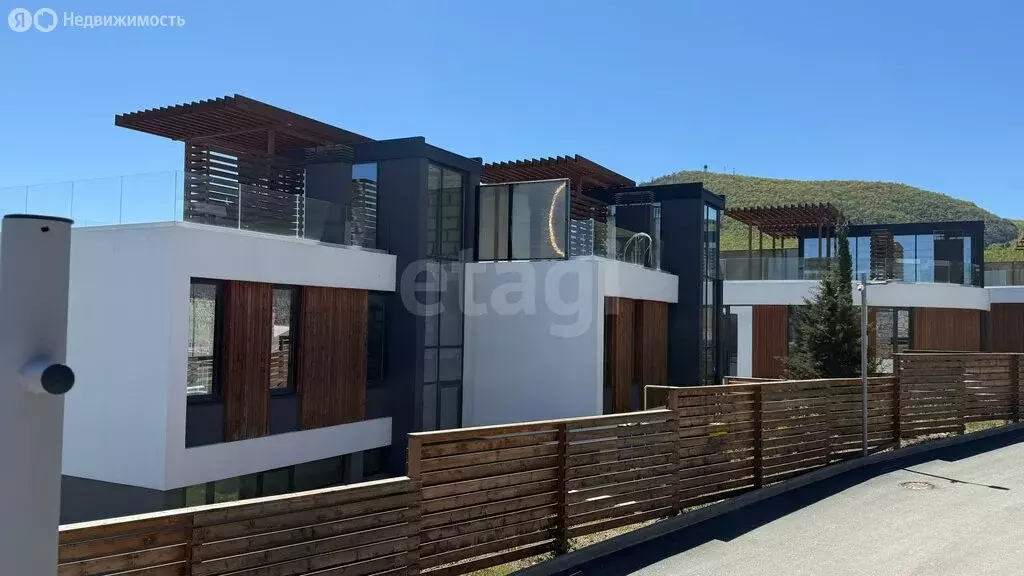 Дом в Республика Крым, муниципальный округ Алушта, село Виноградное, ... - Фото 2