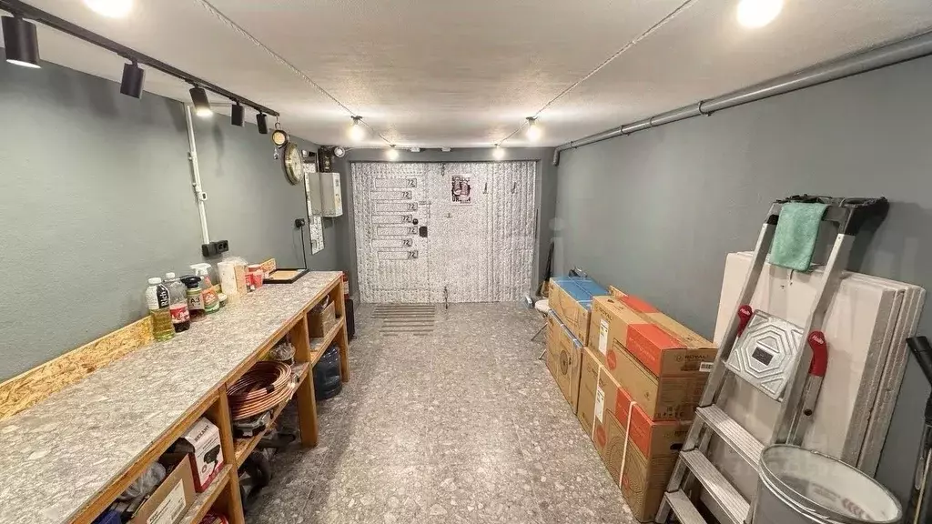 Гараж в Тюменская область, Тюмень Октябрьская ул., 37 (16 м) - Фото 0