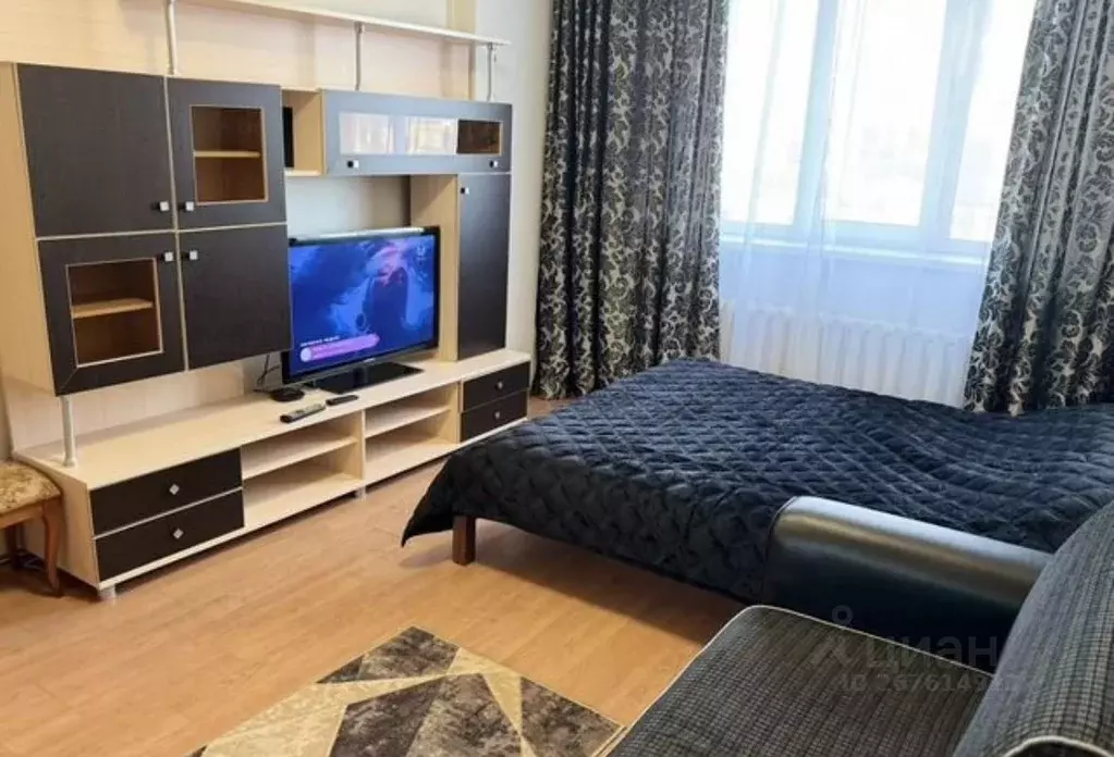 1-к кв. Тюменская область, Тюмень Харьковская ул., 27 (44.0 м) - Фото 0