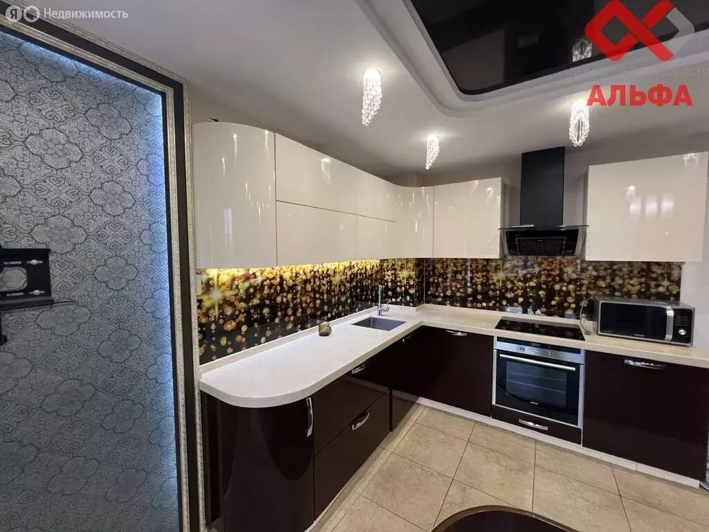 3-комнатная квартира: Киров, Красноармейская улица, 67 (75 м) - Фото 2