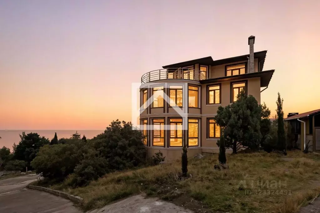 Дом в Крым, Ялта муниципальный округ, Симеиз пгт  (502 м) - Фото 1