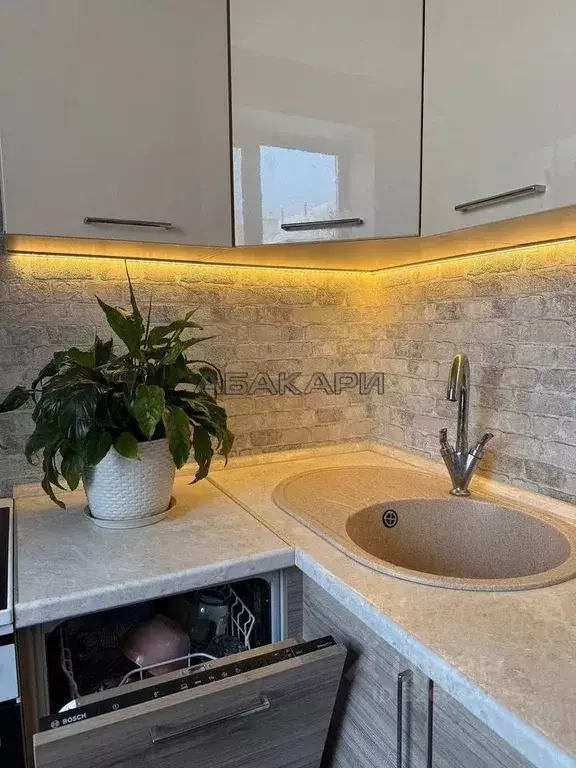 3-к кв. Красноярский край, Красноярск ул. Можайского, 7 (43.0 м) - Фото 1