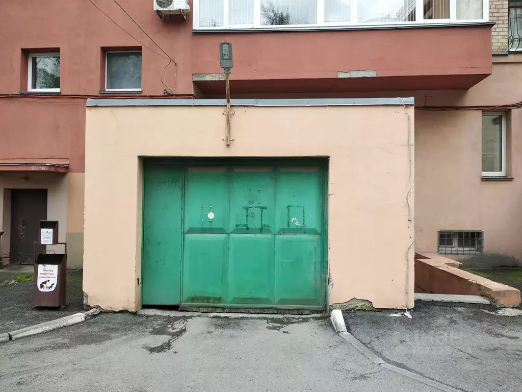 Гараж в Челябинская область, Челябинск ул. Братьев Кашириных, 12 (16 ... - Фото 1