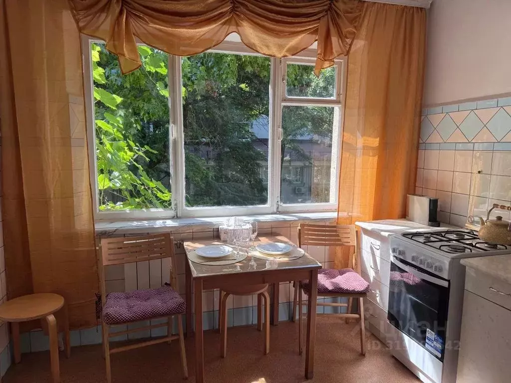2-к кв. Краснодарский край, Сочи Гагарина мкр, ул. Красноармейская, 4 ... - Фото 1