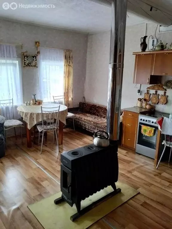 Дом в Архангельская область, Мезенский муниципальный округ, деревня ... - Фото 2