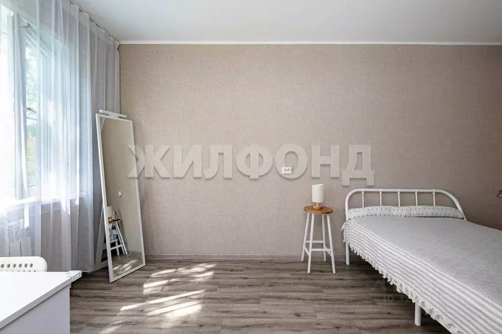 2-к кв. Новосибирская область, Новосибирск ул. Дмитрия Донского, 17 ... - Фото 0