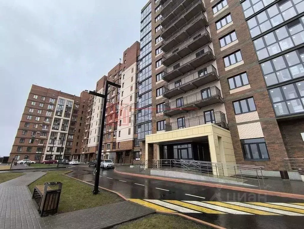 1-к кв. Белгородская область, Старый Оскол Центральный мкр, 4 (46.1 м) - Фото 0