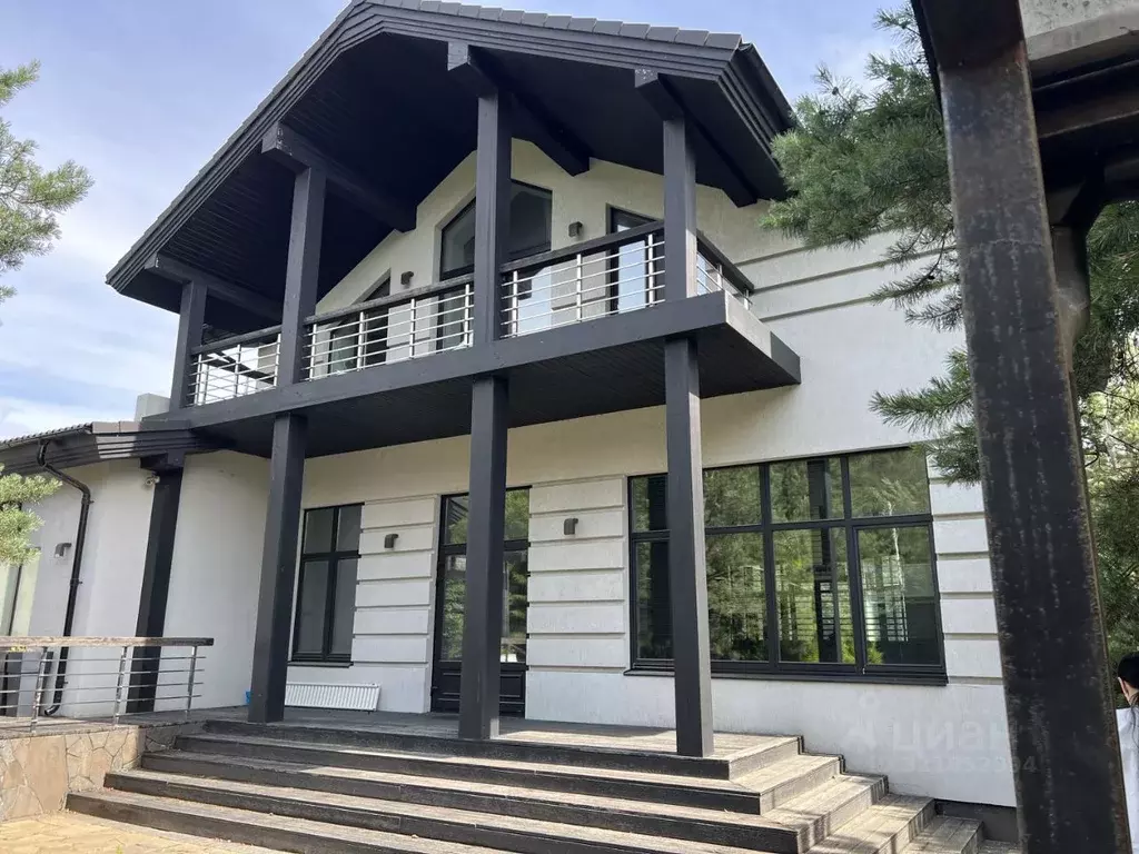 Коттедж в Санкт-Петербург Сергиево тер., ш. Красносельское, 50 (378 м) - Фото 1