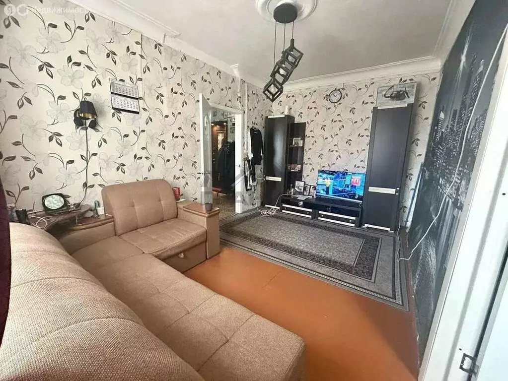 1-комнатная квартира: Малая Вишера, улица Володарского, 22 (37.5 м) - Фото 1