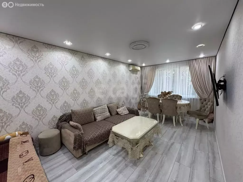 2-комнатная квартира: Анапа, Владимирская улица, 140 (63 м) - Фото 0