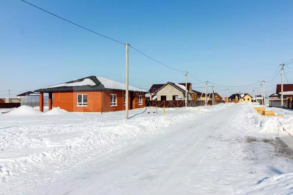 Участок в Тюменская область, Тюменский район, д. Ушакова ул. Тихая, 6 ... - Фото 1