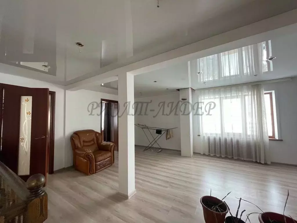 Дом в Алтай, Горно-Алтайск ул. Ткацкая (150 м) - Фото 2