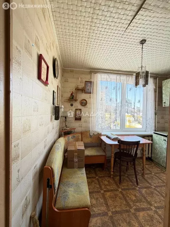 3-комнатная квартира: Нижнекамск, проспект Химиков, 30А (58.2 м) - Фото 2