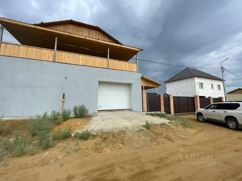 Дом в Саха (Якутия), Жатай городской округ, Жатай рп ул. Молодежная ... - Фото 2