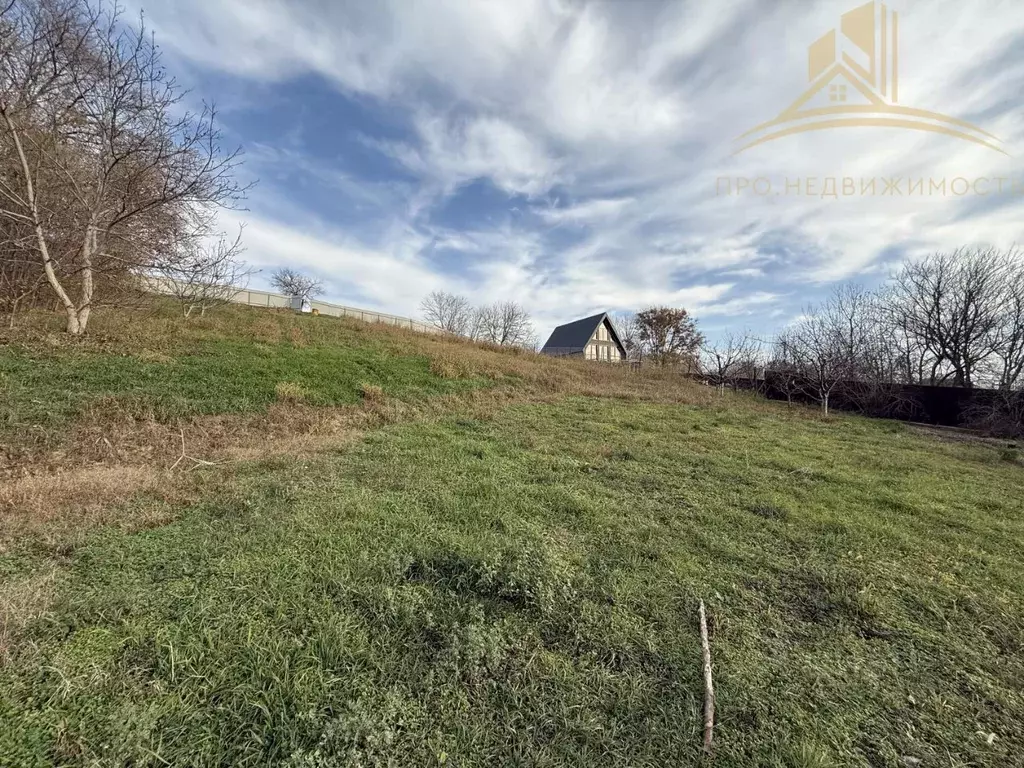 Участок в Краснодарский край, Новокубанский район, Прочноокопская ... - Фото 1